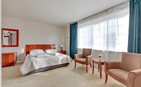 Kolib City Center Villa